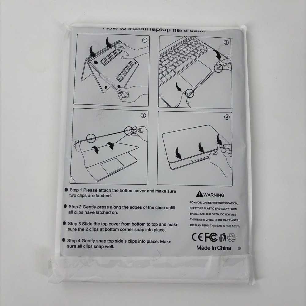 MEEgoodo Flexible Plastic Case for M4 MacBook Pro 14 inch. - Picture 7 of 7